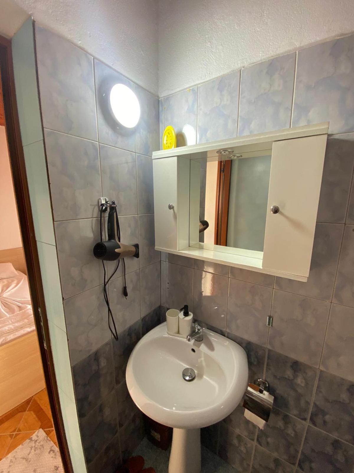 Sea View Apartments Vlore Exterior photo